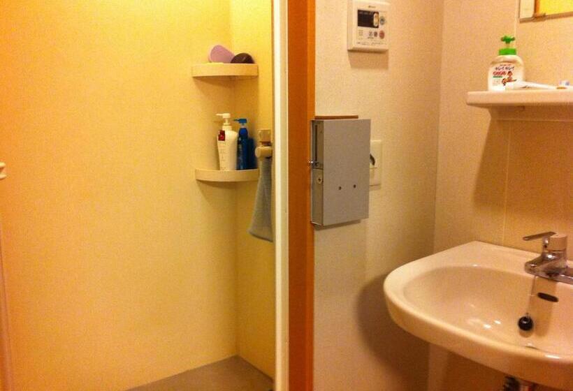 غرفة قياسية سرير بطابقين مزودة بحمام مشترك, Kamikatsura House