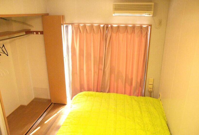 غرفة قياسية حمام مشترك, Kamikatsura House