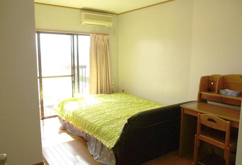 غرفة قياسية حمام مشترك, Kamikatsura House