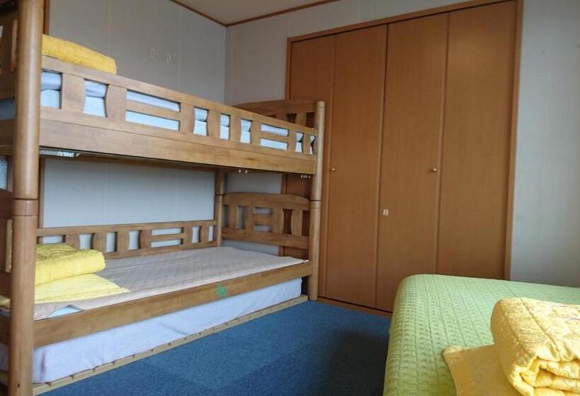 غرفة قياسية ثلاثية حمام مشترك, Kamikatsura House