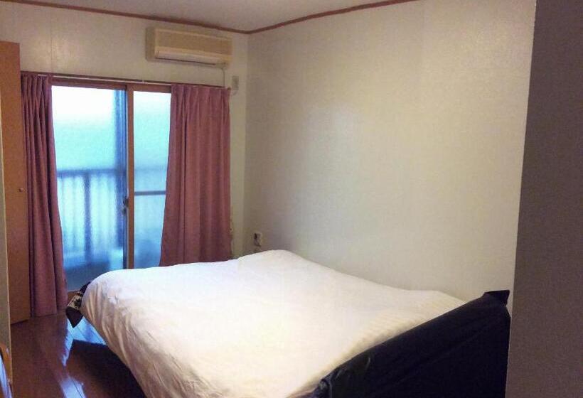 غرفة قياسية حمام مشترك, Kamikatsura House