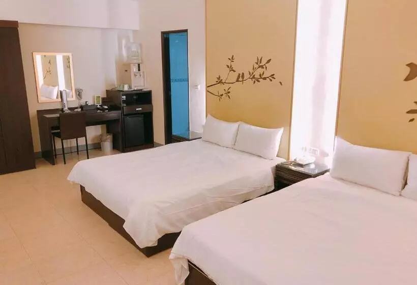 اتاق لوکس چهار تخته, Kiwi Express Hotel   Kaohsiung Station