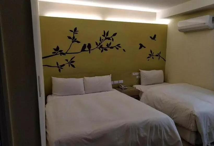 اتاق استاندارد سه نفره, Kiwi Express Hotel   Kaohsiung Station