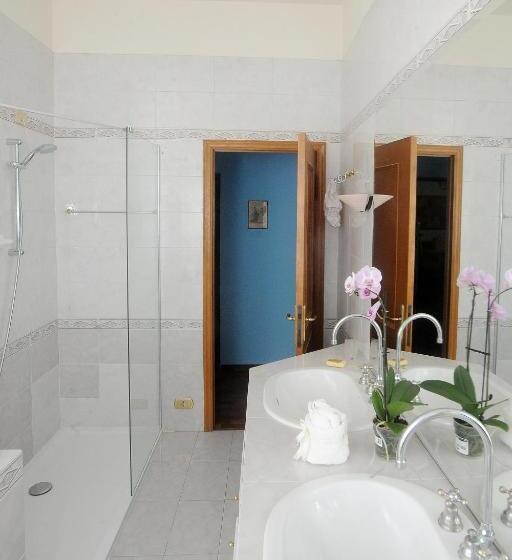 اتاق استاندارد با تخت بزرگ, La Maison Du Charme Modena