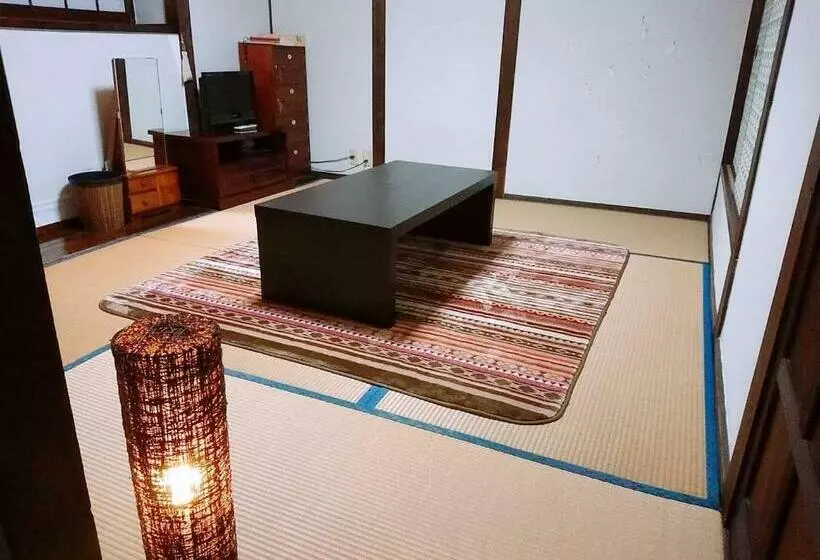 バス共有のスタンダードルーム, Yufuin Country Road Youth Hostel