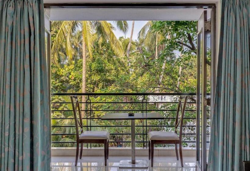 Представительский люкс с балконом, Arotel Rooms & Suites