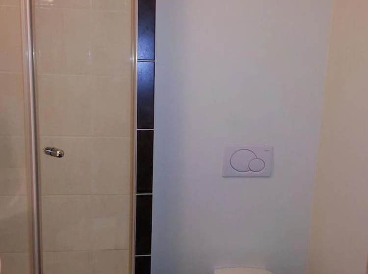 스탠다드 트리플 룸, Akena City Caudry