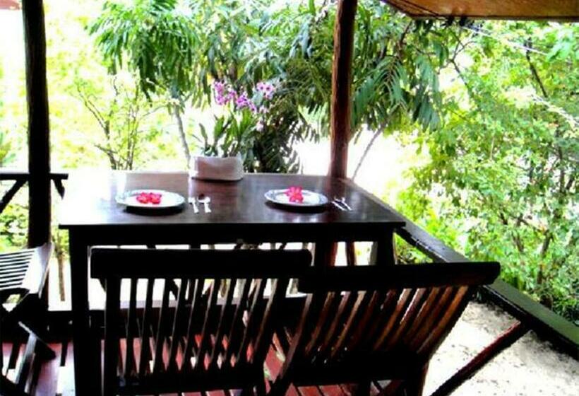 Семейное Бунгало, Bangpo Village