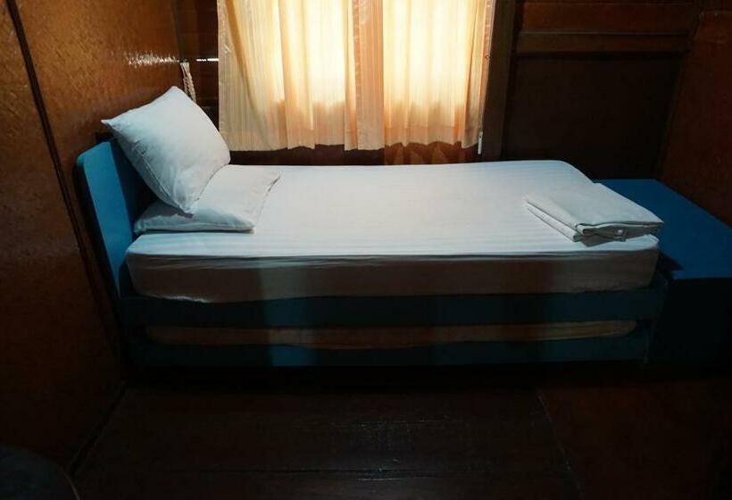 Семейное Бунгало, Bangpo Village