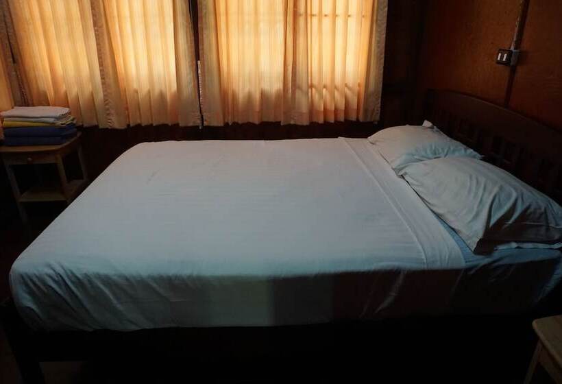 Семейное Бунгало, Bangpo Village