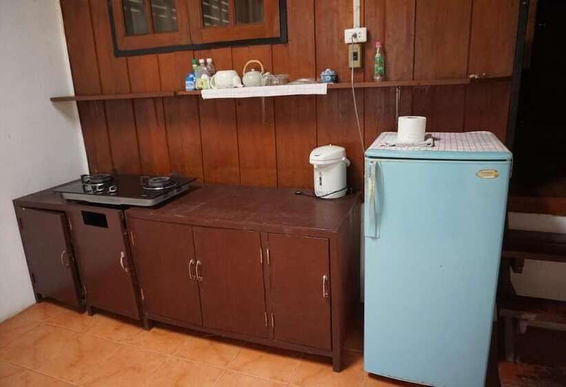 Семейное Бунгало, Bangpo Village