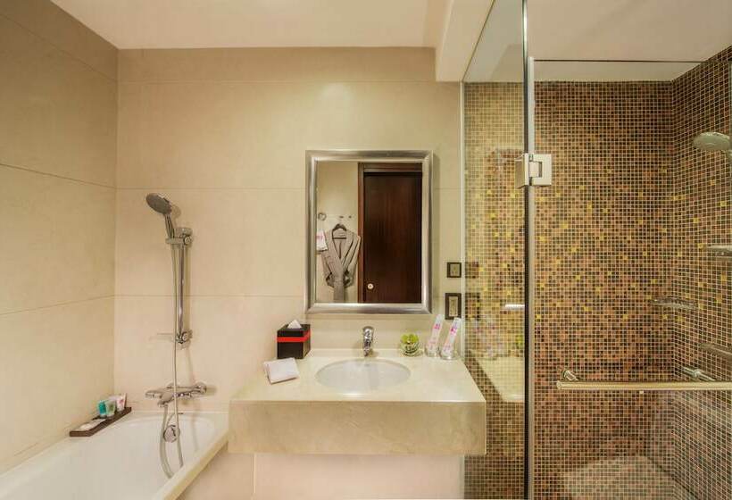 اتاق استاندارد, Broadway