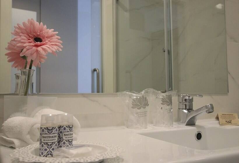 高级客房, Consolata