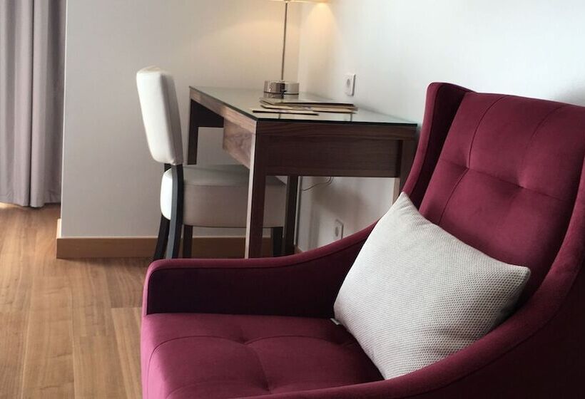 高级客房, Consolata