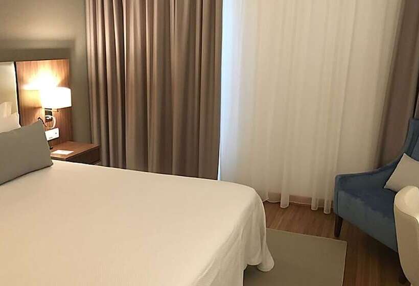 高级客房, Consolata