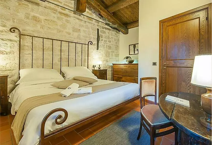 デラックスの4人部屋, Convento Di Acqua Premula