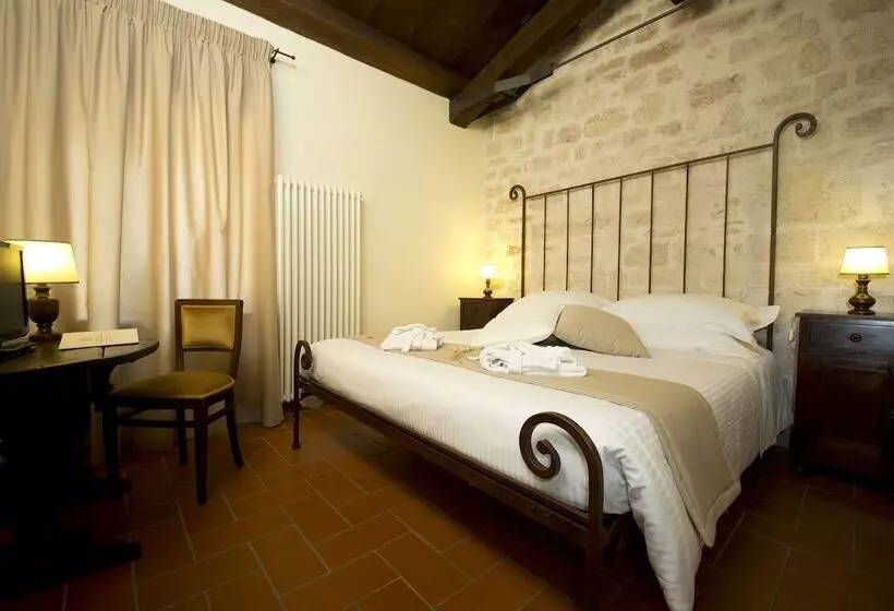 デラックスの4人部屋, Convento Di Acqua Premula