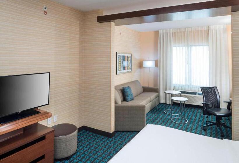 Suite Pat King, Fairfield Inn & Suites By Marriott Houston Pasadena