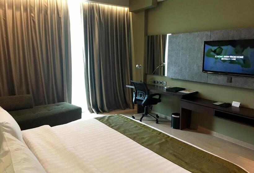 ダブルベッドスタンダードルーム, Holiday Inn Cikarang Jababeka, An Ihg