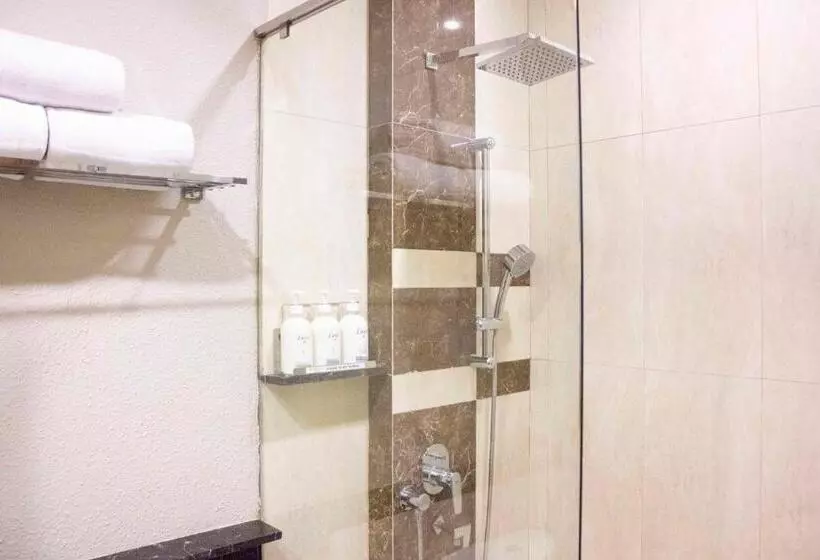 ダブルベッドスタンダードルーム, Holiday Inn Cikarang Jababeka, An Ihg