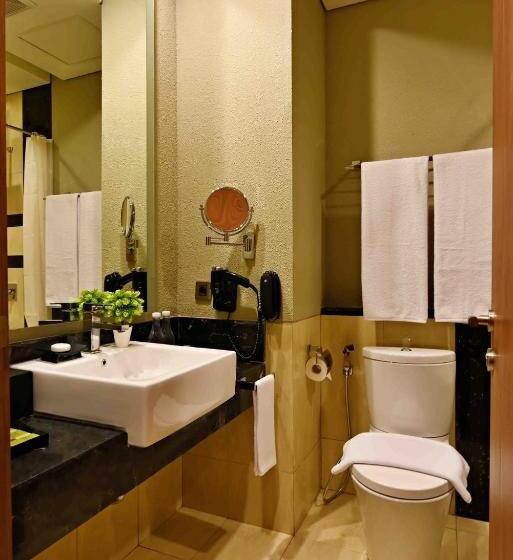 ダブルベッドスタンダードルーム, Holiday Inn Cikarang Jababeka, An Ihg