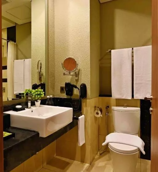 ダブルベッドスタンダードルーム, Holiday Inn Cikarang Jababeka, An Ihg