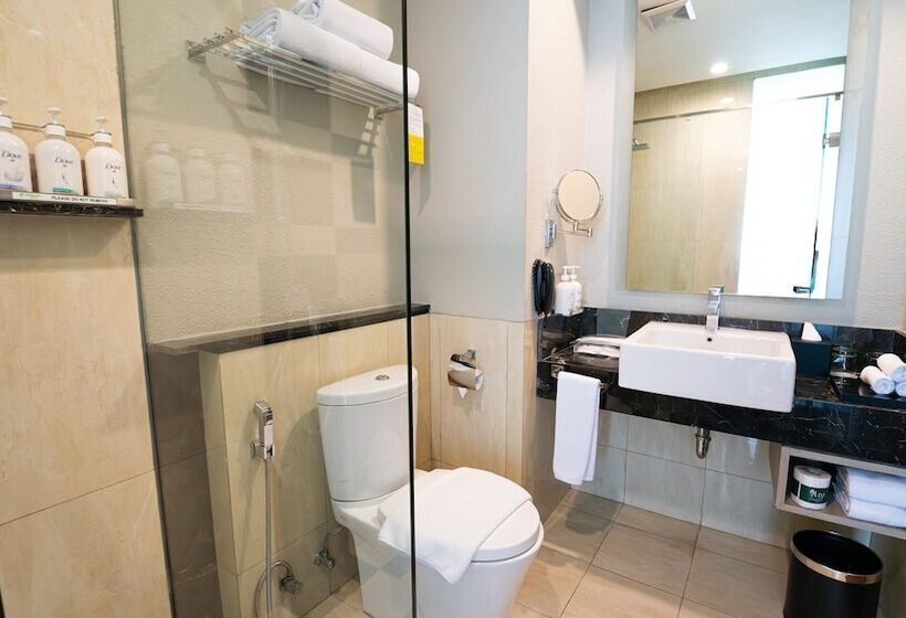 ダブルベッドスタンダードルーム, Holiday Inn Cikarang Jababeka, An Ihg