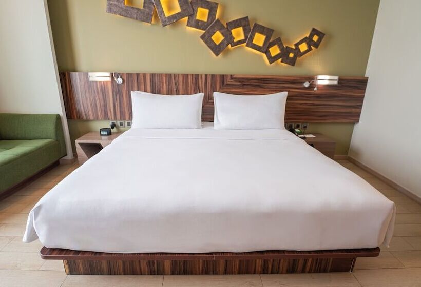 Номер Стандарт Двуспальная Кровать, Holiday Inn Cikarang Jababeka, An Ihg