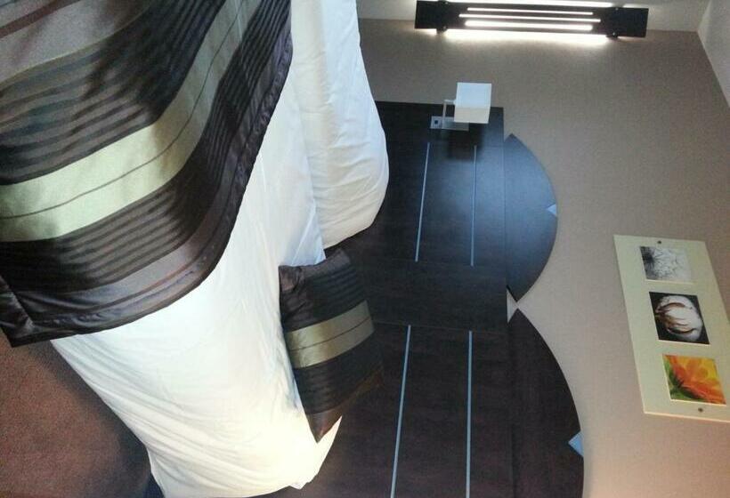 스탠다드 룸, Akena City Caudry