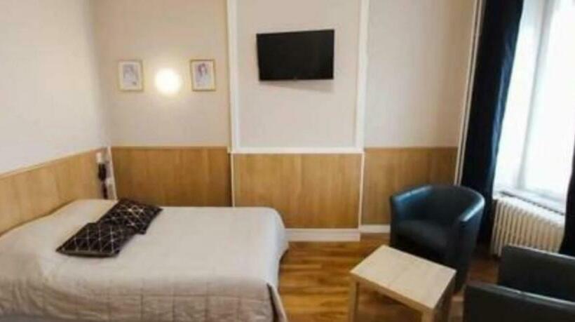 スタンダード4人部屋, Hôtel De La Gare