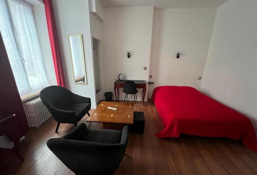 スタンダード4人部屋, Hôtel De La Gare