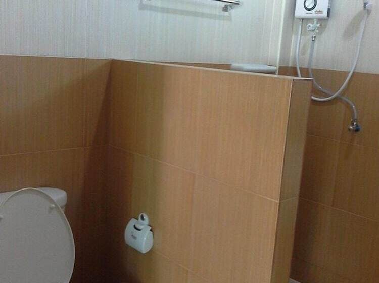 バンガローの2ベッドスタンダードルーム, Krisada Beach Resort