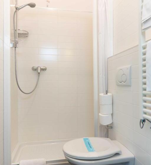 Camera Superiore, Miramare