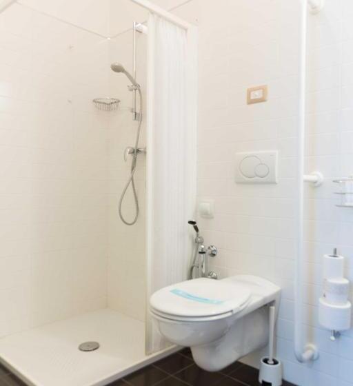 Camera Quadrupla Superiore, Miramare