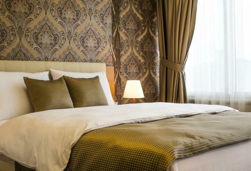 اتاق استاندارد, Park Square