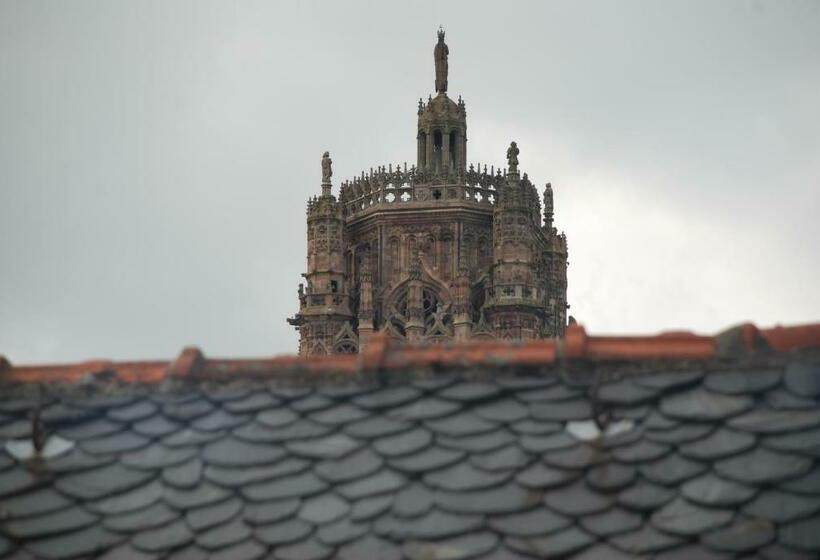 חדר קומפורט לשלושה, Ruthenium