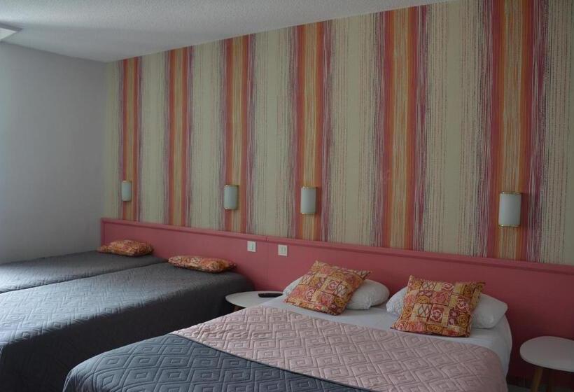 חדר סטנדרט לארבעה, Saint Philibert