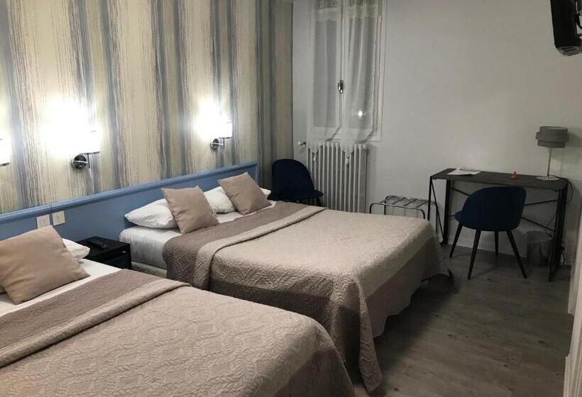 חדר סטנדרט לארבעה, Saint Philibert