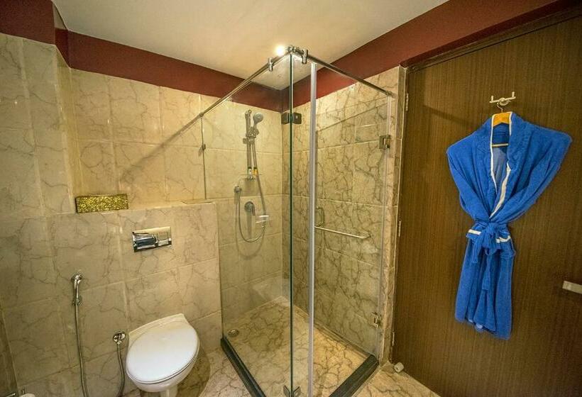 סוויטה, The Fern Residency Kolkata