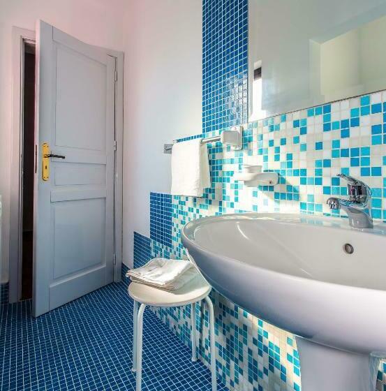 חדר סטנדרט לשלושה, Miss Sicily B&b