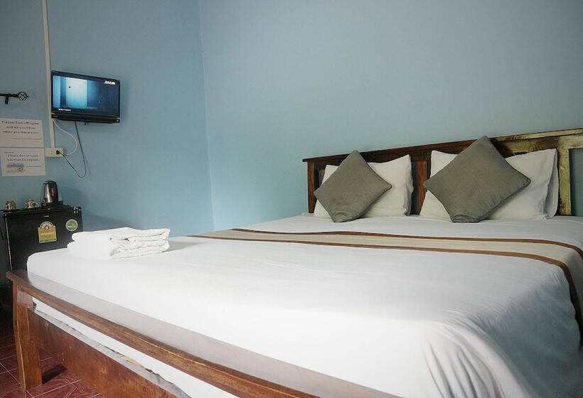Quarto Basic, Marina Hut Guest House