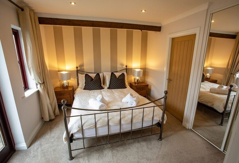 １ベッドルームハウス, Newclose Farm