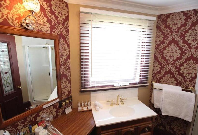 스위트 킹사이즈 침대, The Grand On Macfie