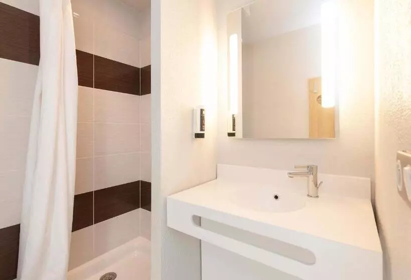 اتاق استاندارد چهار تخته, B&b Hotel Pau Zénith 3 étoiles