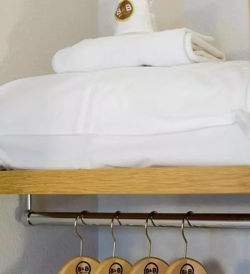 اتاق استاندارد چهار تخته, B&b Hotel Pau Zénith 3 étoiles