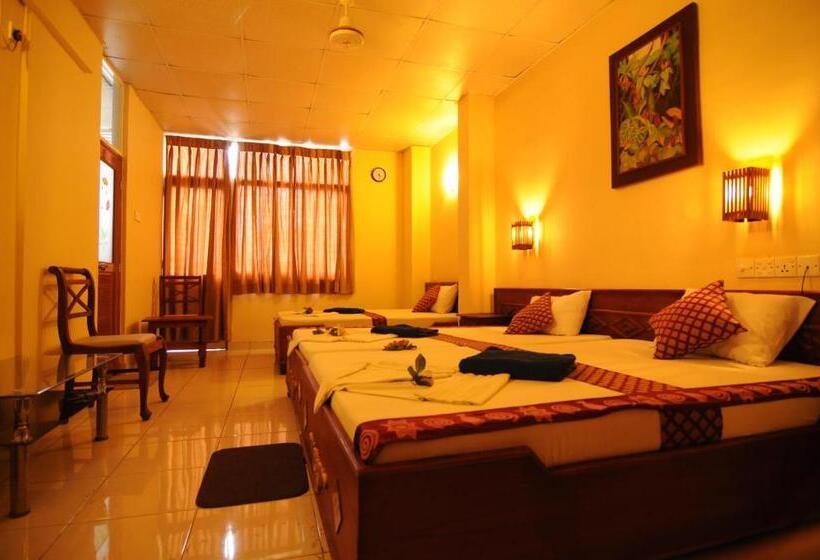 חדר דלוקס לשלושה, Brighten