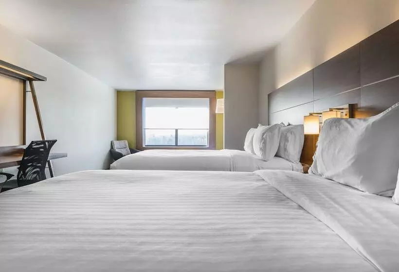 身障者適用スイートルーム, Holiday Inn Express & Suites Clarion, An Ihg