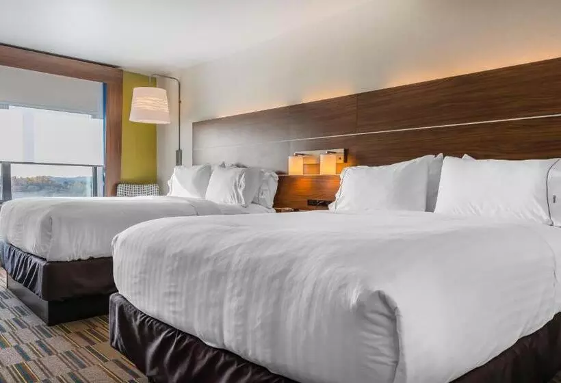 身障者適用スタンダードルーム, Holiday Inn Express & Suites Clarion, An Ihg