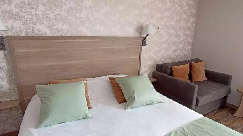 テラス付きスタンダードルーム, Hôtel Le Clos Badan
