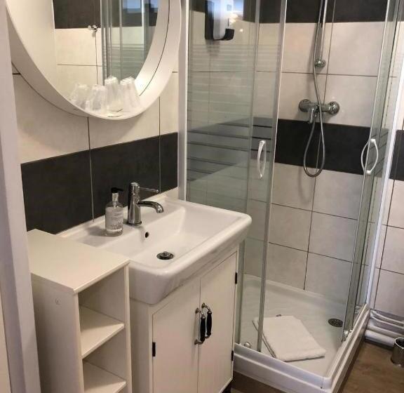 Апартаменты 1 Спальня, Hôtel Le Clos Badan